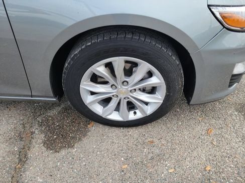 Used 2025 Chevrolet Malibu LT FWD image 6