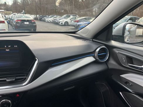 Used 2025 Chevrolet Trax LT image 29