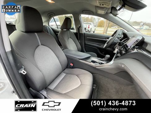 Used 2024 Toyota Camry LE image 30