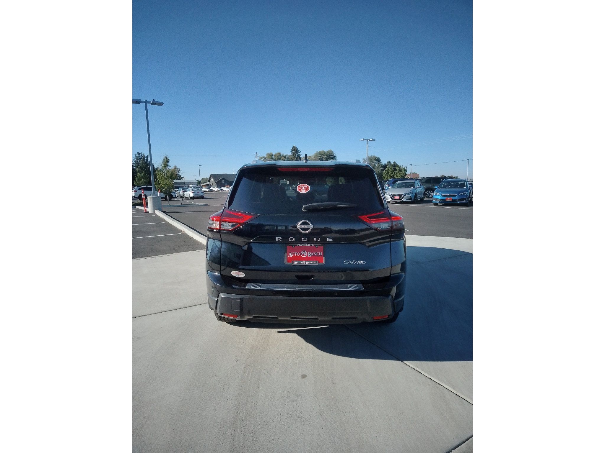 Used 2024 Nissan Rogue SV w/ SV Premium Package AWD/4WD image 4