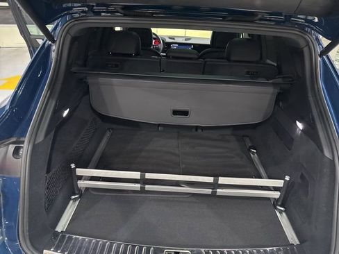 Used 2024 Porsche Cayenne S image 37