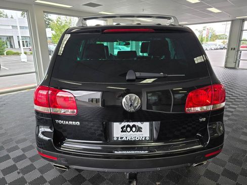 Used 2004 Volkswagen Touareg V8 AWD/4WD image 4