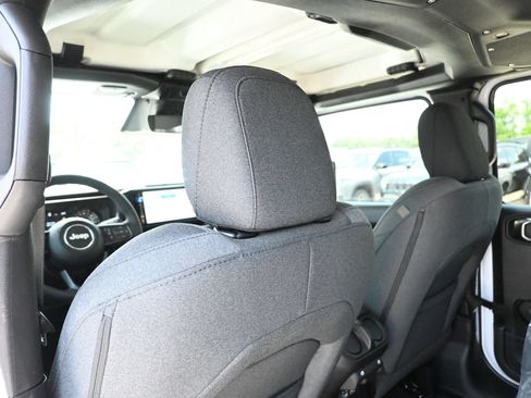 New 2026 Jeep Gladiator Mojave AWD/4WD image 22