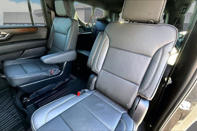 Certified 2026 GMC Yukon XL Denali w/ Sun & Power Step Package AWD/4WD image 26