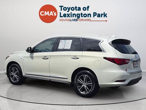Used 2016 INFINITI QX60 Luxe w/ Premium Plus Package AWD/4WD image 3
