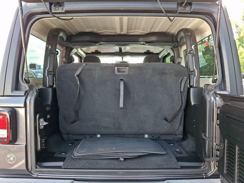 Used 2019 Jeep Wrangler Sport AWD/4WD image 20