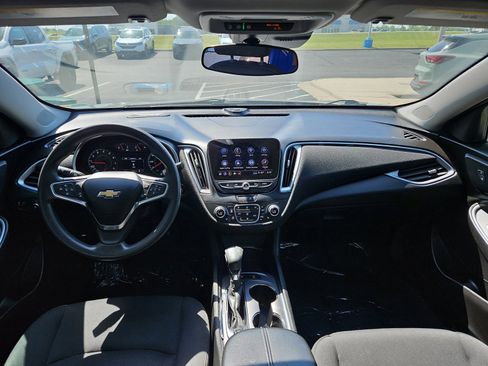 Used 2024 Chevrolet Malibu LT FWD image 6