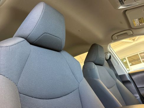 Certified 2023 Toyota RAV4 LE image 21