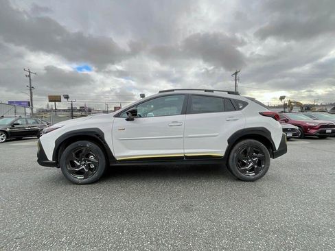 Certified 2025 Subaru Crosstrek 2.5i Sport w/ Crosstrek Mirror Package image 5