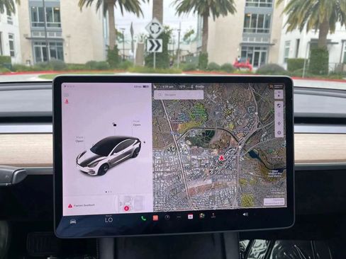 Used 2023 Tesla Model 3 Standard Range image 15