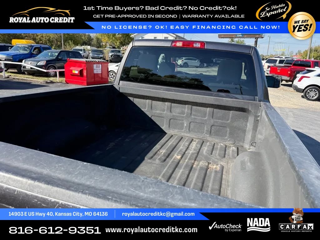 Used 2018 RAM 2500 Tradesman w/ Chrome Appearance Group AWD/4WD image 12