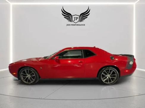 Used 2016 Dodge Challenger R/T Scat Pack RWD image 6