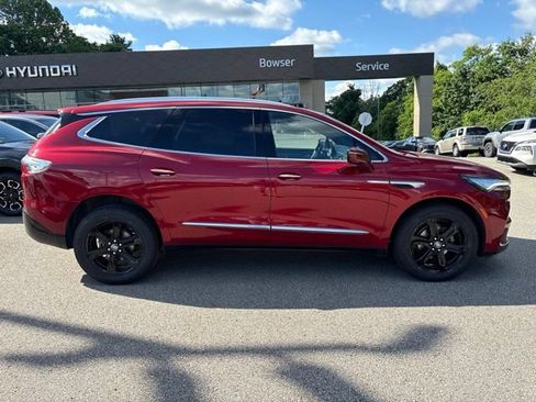 Used 2023 Buick Enclave Essence w/ Experience Buick Package AWD/4WD image 6