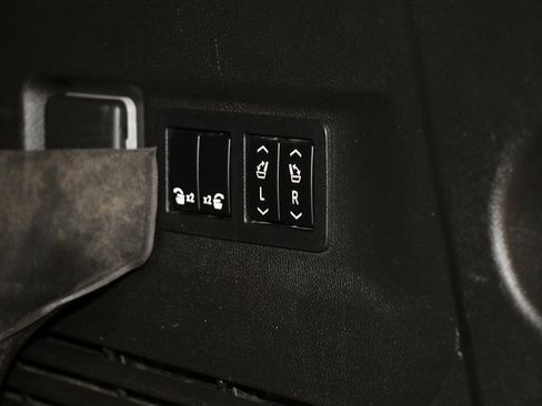 Certified 2021 Chevrolet Suburban High Country image 30