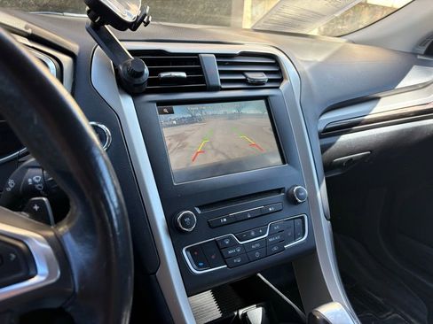 Used 2016 Ford Fusion SE w/ Equipment Group 202A image 32