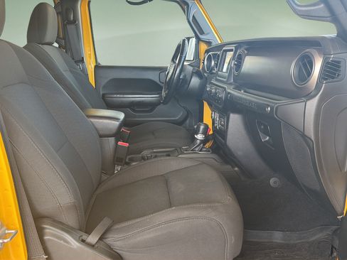 Used 2021 Jeep Wrangler Unlimited Sport AWD/4WD image 11