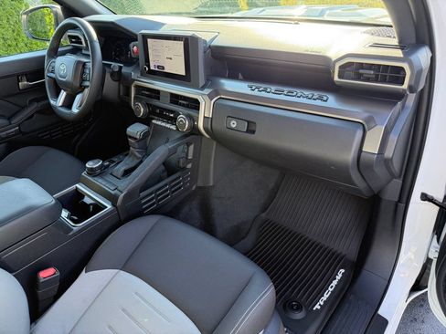 Certified 2025 Toyota Tacoma TRD Sport AWD/4WD image 44