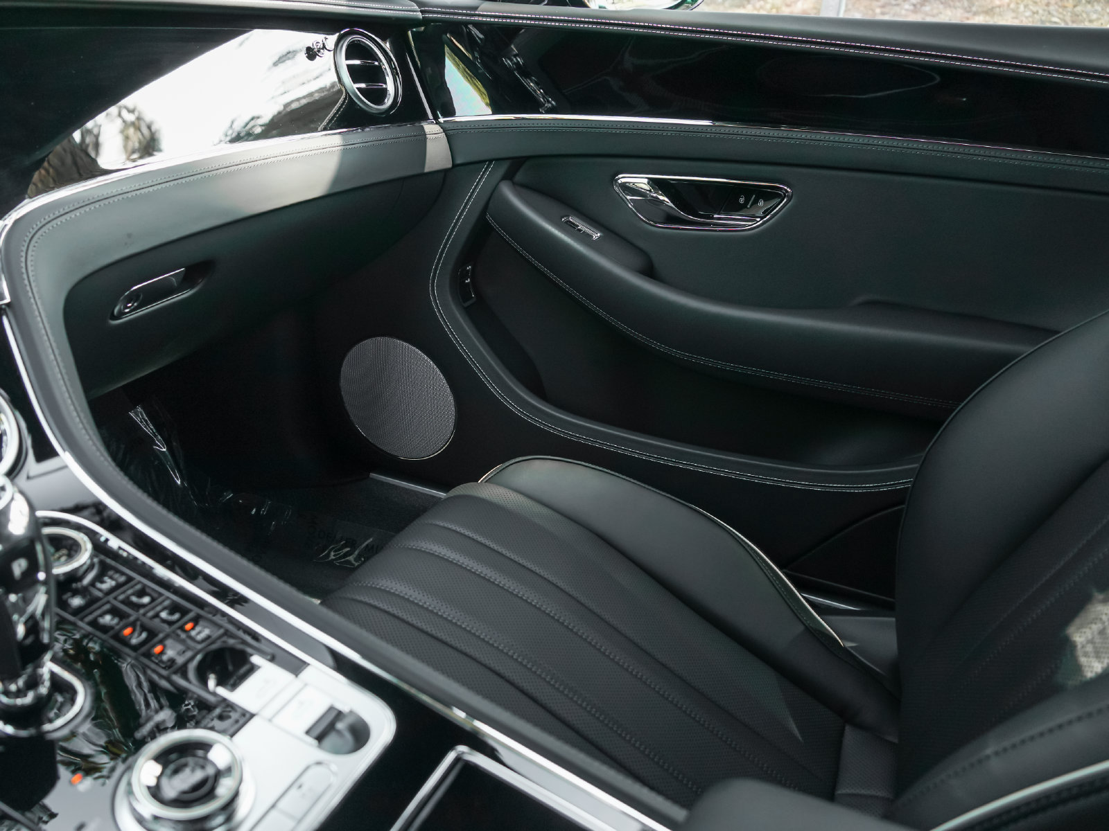 New 2026 Bentley Continental GT AWD/4WD image 18