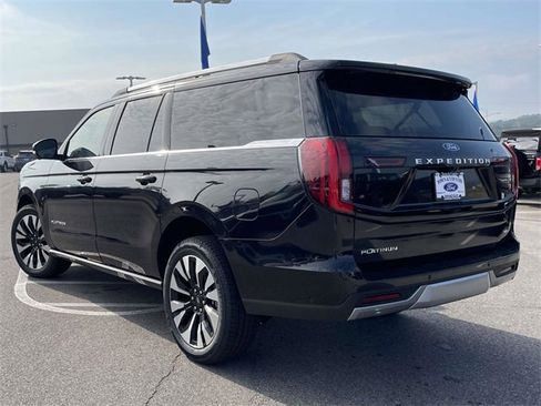 New 2025 Ford Expedition Max Platinum w/ Driver's Package image 3