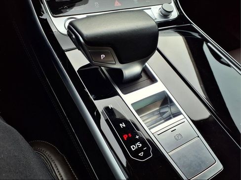 Used 2019 Audi A8 L 4.0T w/ First Edition Package image 25
