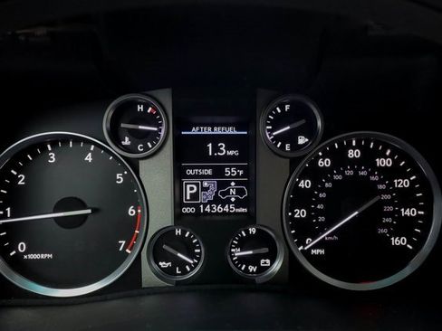 Used 2013 Lexus LX 570 4WD image 6