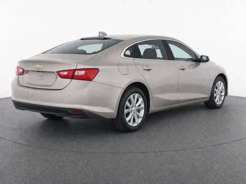 Used 2024 Chevrolet Malibu LT FWD image 6