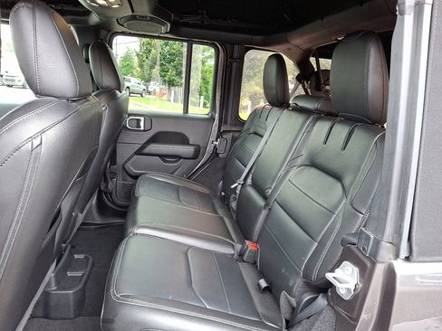 Used 2021 Jeep Wrangler Unlimited Sahara w/ Cold Weather Group image 20