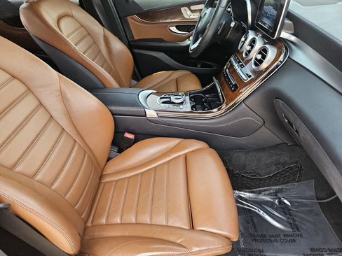 Used 2018 Mercedes-Benz GLC 300 image 13