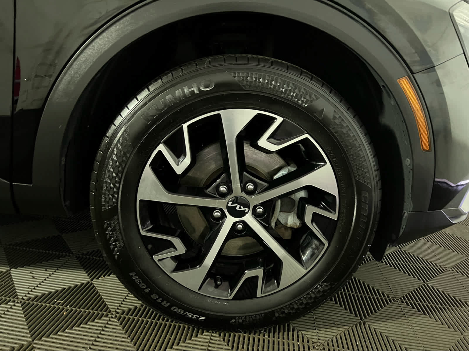 Used 2023 Kia Sportage EX AWD/4WD image 9
