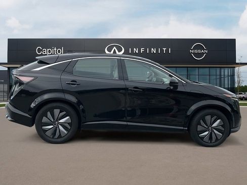 Used 2023 Nissan Ariya FWD image 4