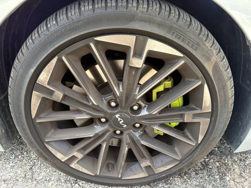 Used 2025 Kia K5 GT FWD image 9