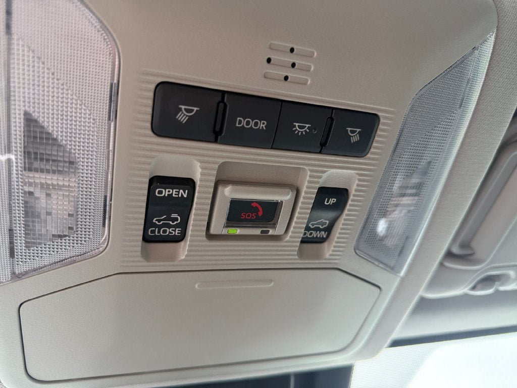 Used 2022 Toyota RAV4 Adventure w/ Convenience Package AWD/4WD image 32