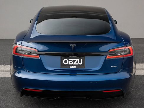 Used 2021 Tesla Model S Plaid image 11