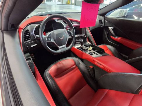 Used 2019 Chevrolet Corvette Grand Sport RWD image 3