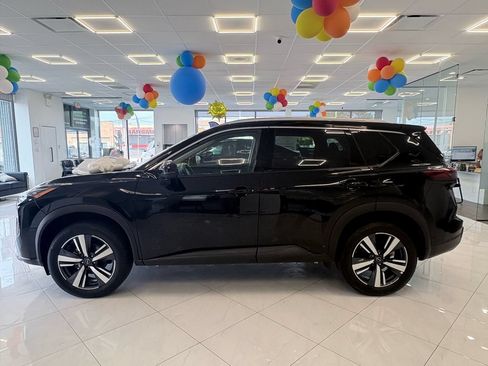 Used 2026 Nissan Rogue SL AWD/4WD image 4