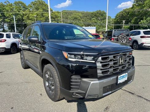 New 2026 Honda Pilot TrailSport image 8