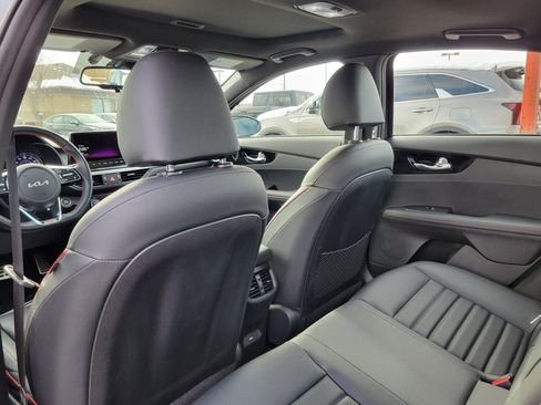 Used 2024 Kia Forte GT w/ GT2 Package image 10