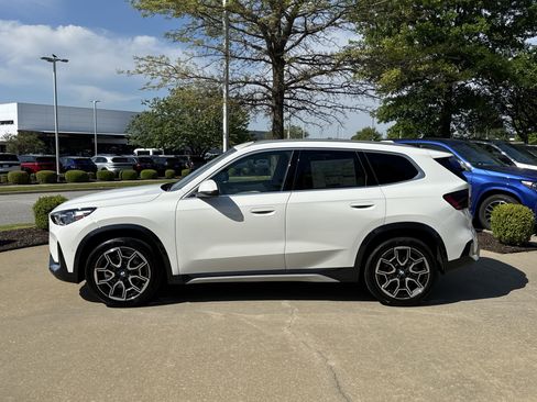 New 2026 BMW X1 xDrive28i AWD/4WD image 2