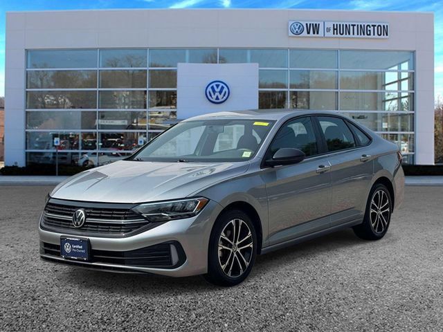 Certified 2022 Volkswagen Jetta Sport FWD image 4