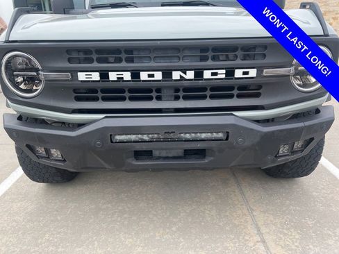 Used 2022 Ford Bronco Black Diamond AWD/4WD image 2