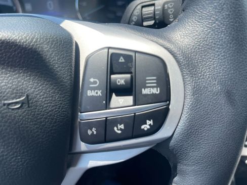 Used 2023 Ford Explorer XLT w/ Equipment Group 202A AWD/4WD image 15