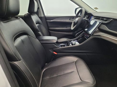 Used 2022 Jeep Grand Cherokee Limited 4xe image 21