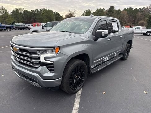 Used 2025 Chevrolet Silverado 1500 High Country image 1