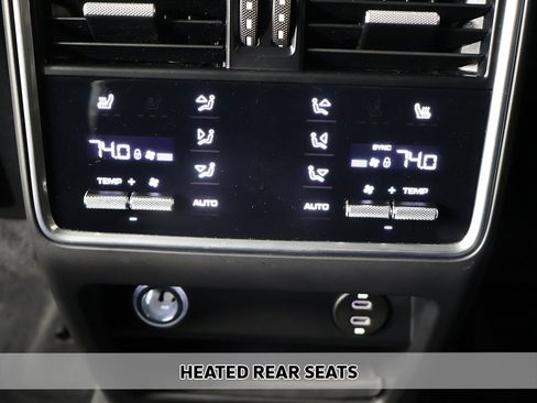 Used 2023 Porsche Cayenne Platinum Edition w/ Premium Package Plus image 10