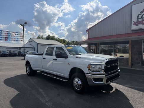 Used 2024 RAM 3500 Tradesman w/ Chrome Appearance Group AWD/4WD image 1