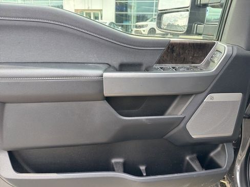 Used 2024 Ford F350 Lariat w/ Black Appearance Package image 20