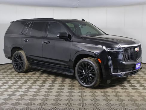 Used 2023 Cadillac Escalade Premium Luxury w/ LPO, Floor Liner Package AWD/4WD image 60