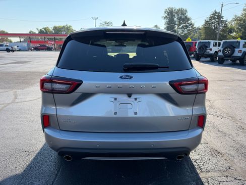 Used 2024 Ford Escape ST-Line w/ Tech Pack #1 AWD/4WD image 6