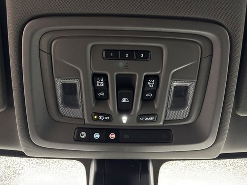 Certified 2021 GMC Sierra 3500 Denali w/ Denali Ultimate Package image 19