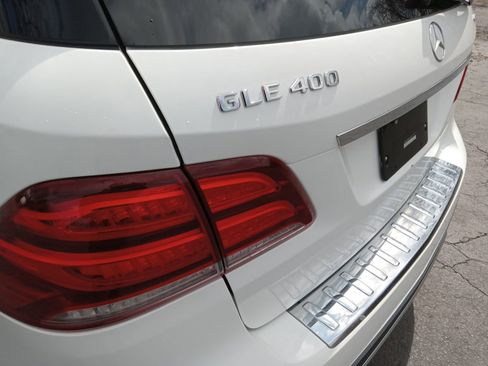 Used 2019 Mercedes-Benz GLE 400 4MATIC image 7